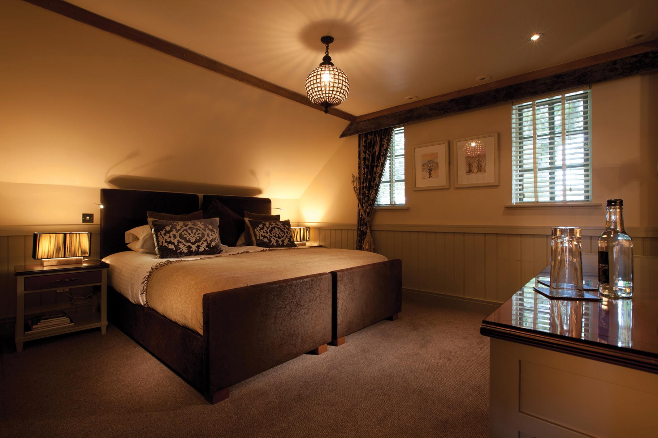The Farmhouse Hotel And Restaurant Saint Saviour Esterno foto