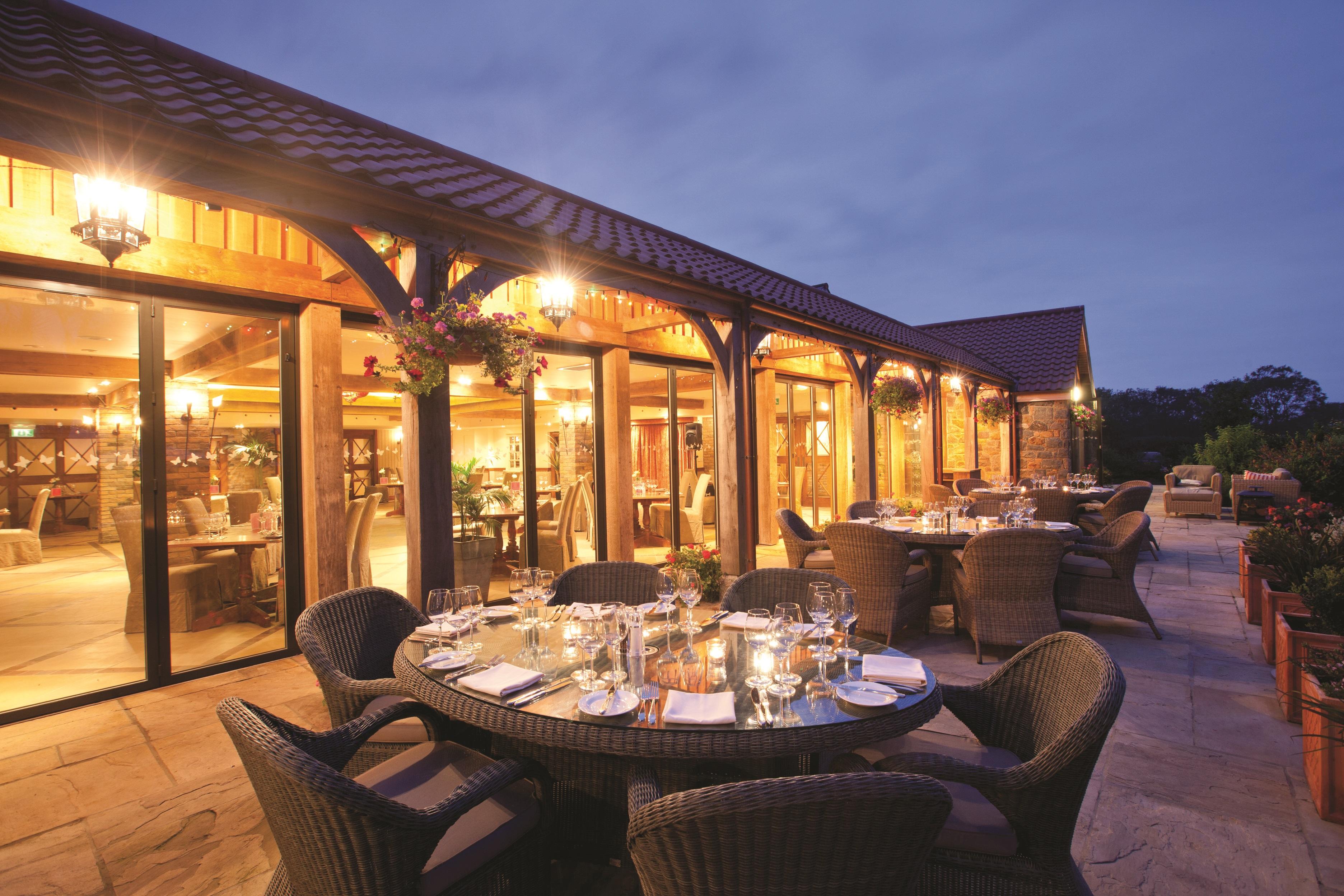 The Farmhouse Hotel And Restaurant Saint Saviour Servizi foto