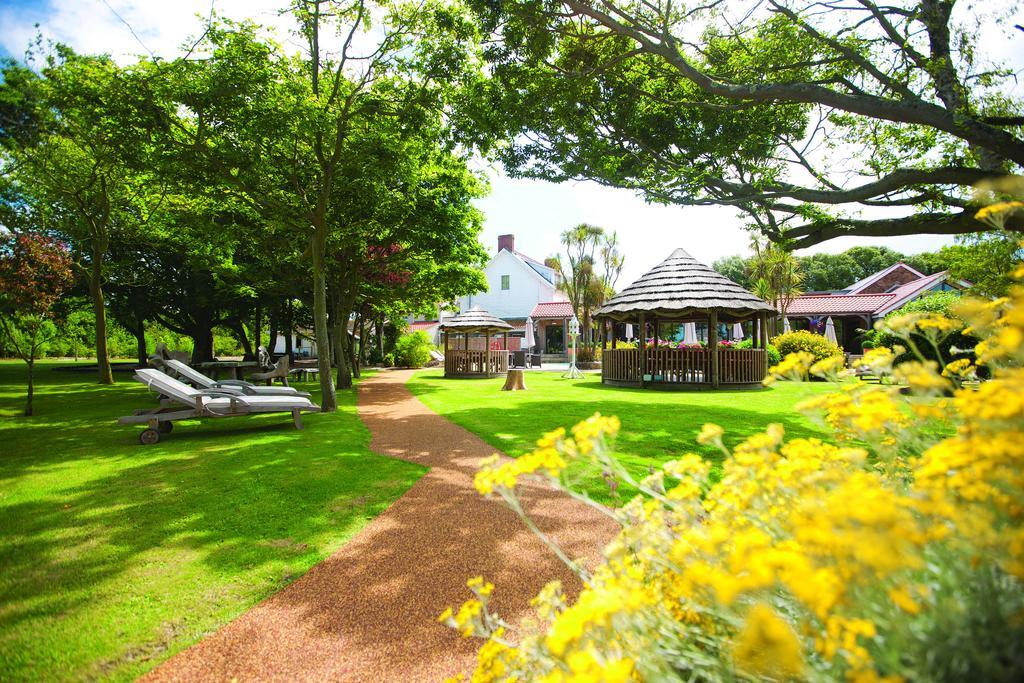 The Farmhouse Hotel And Restaurant Saint Saviour Servizi foto