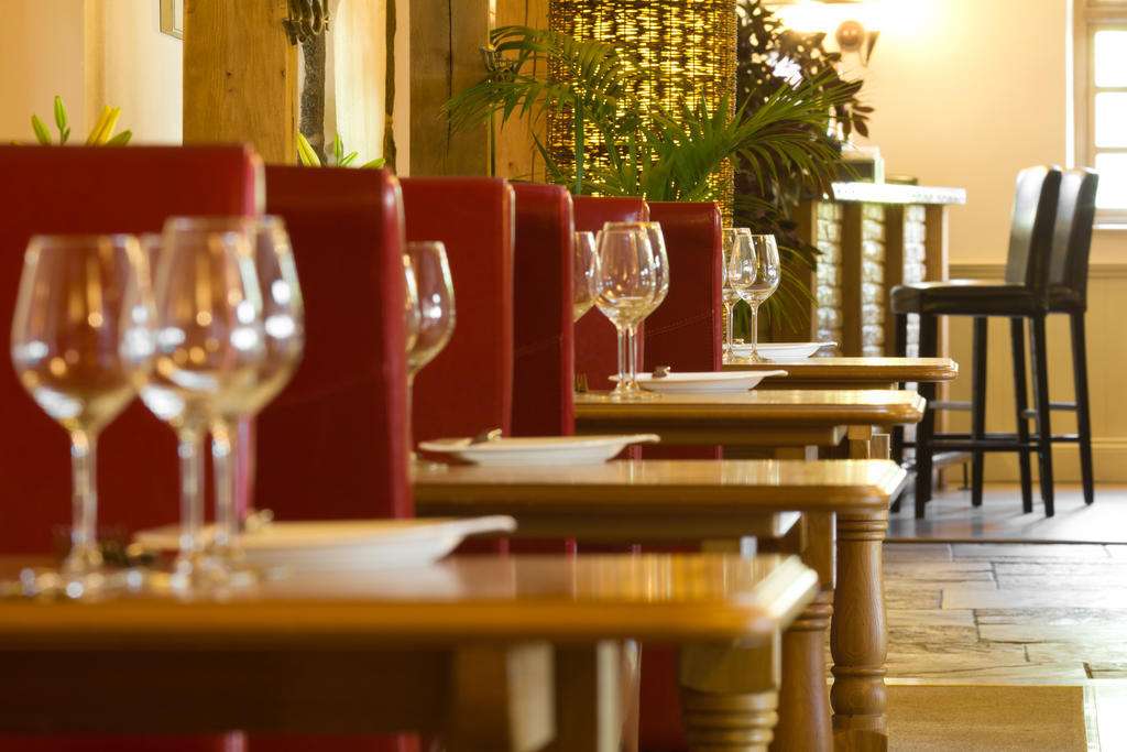 The Farmhouse Hotel And Restaurant Saint Saviour Ristorante foto