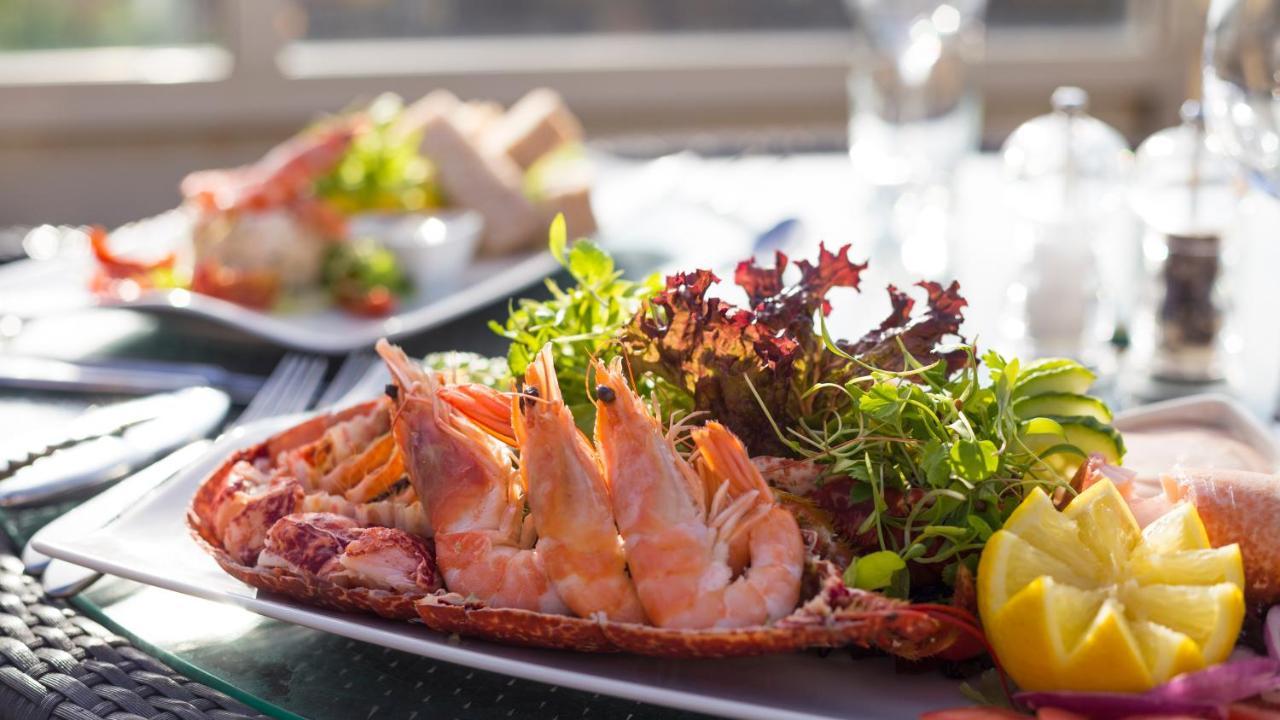 The Farmhouse Hotel And Restaurant Saint Saviour Esterno foto